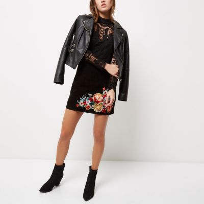 Black suede embroidered mini skirt